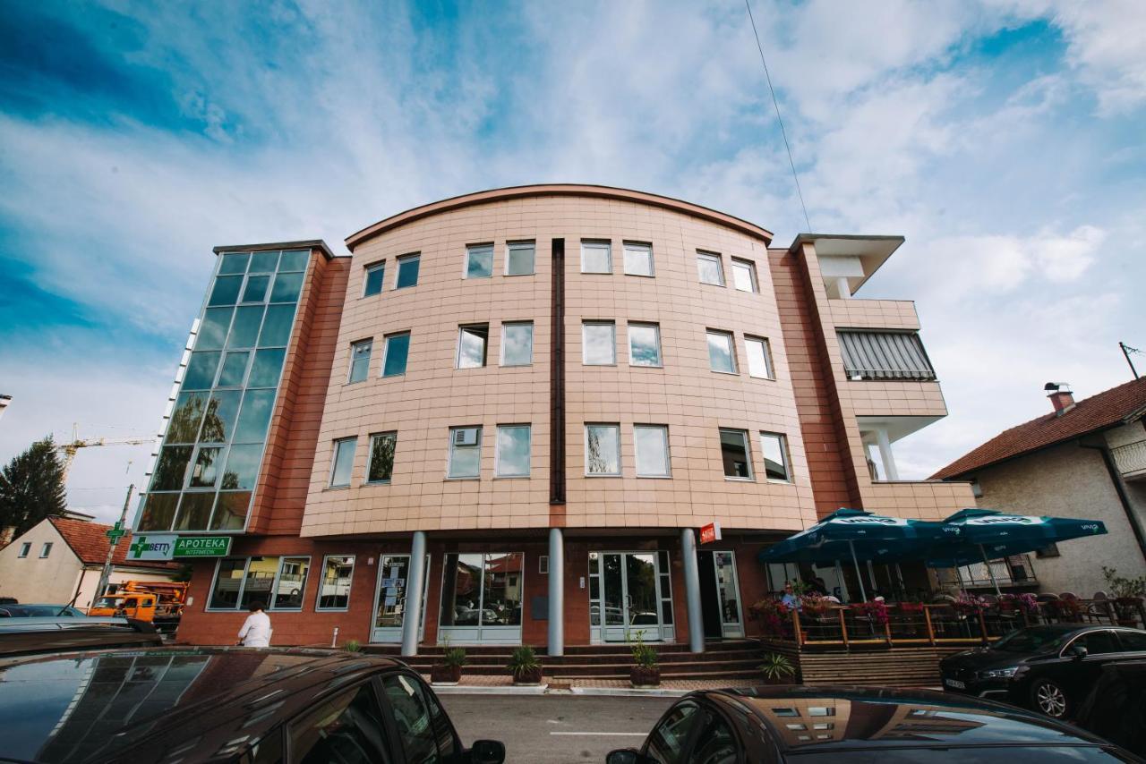 Apartman Oaza Banja Luka Exteriör bild